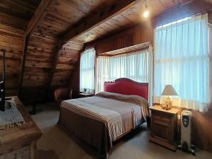 Casa en venta en Avandaro, Valle de Bravo — foto 2 de 9