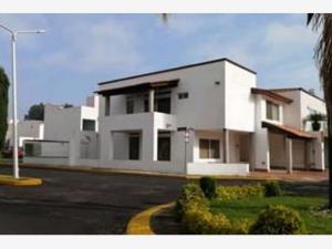 Casa en venta en Cholula de Rivadabia Centro, San Pedro Cholula — foto 2 de 13