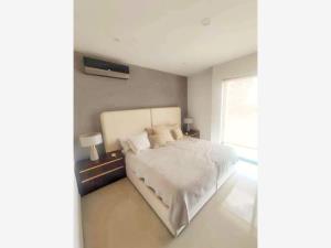 Casa en venta en Jardines de la Cantera, Zapopan — foto 3 de 5