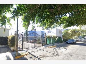 Casa en venta en Arcos de Zapopan 1a. Sección, Zapopan — foto 2 de 7