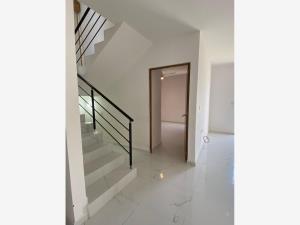 Casa en venta en Lomas de la Rioja, Alvarado — foto 3 de 17