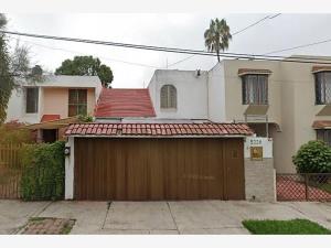 Casa en venta en La Estancia, Zapopan — foto 2 de 12