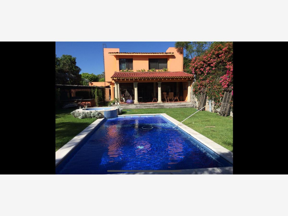 Casa en venta en Lomas de Jiutepec, Jiutepec — foto 1 de 10
