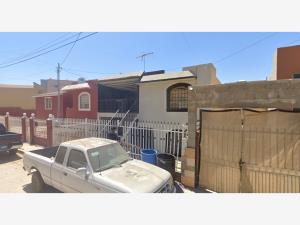 Casa en venta en Magisterial La Presa, Ensenada — foto 3 de 6