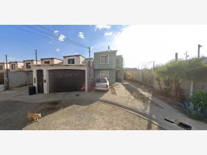 Casa en El Mayab, Tecate, Baja California