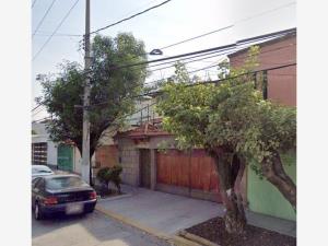 Casa en venta en Magisterial Vista Bella, Tlalnepantla de Baz — foto 2 de 4