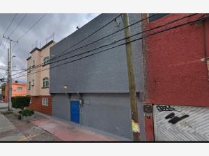 Casa en venta en Martires de Rio Blanco, Gustavo A. Madero — foto 2 de 6