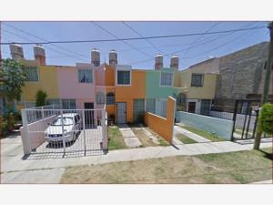 Casa en venta en Jardines Del Valle, Zapopan — foto 3 de 6