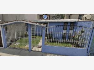Casa en venta en Villa de las Flores 1a Sección (Unidad Coacalco), Coacalco de Berriozábal — foto 3 de 9