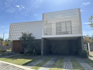 Casa en venta en La Mojonera, Zapopan — foto 3 de 39