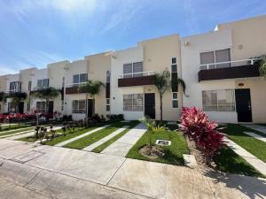 Casa en venta en Oaxtepec Centro, Yautepec — foto 2 de 23