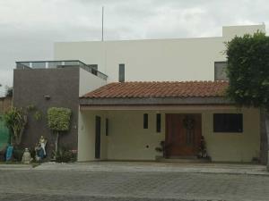 Casa en Lomas de Angelópolis, San Andrés Cholula, Puebla