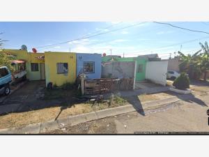 Casa en venta en Hacienda Santa Fe, Tlajomulco de Zúñiga — foto 2 de 12
