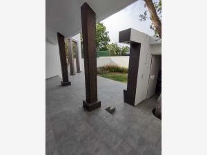 Casa en venta en Los Bosques, Saltillo — foto 2 de 27