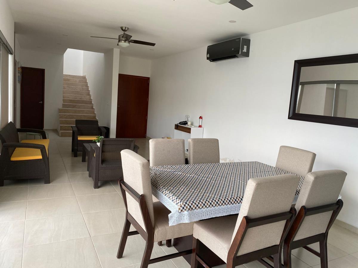 Casa en renta en Villas Cholul, Mérida — foto 1 de 14