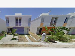 Casa en Villas Riviera, Playa del Carmen, Quintana Roo — foto 1 de 14