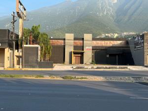 Local en Contry, Monterrey, Nuevo León