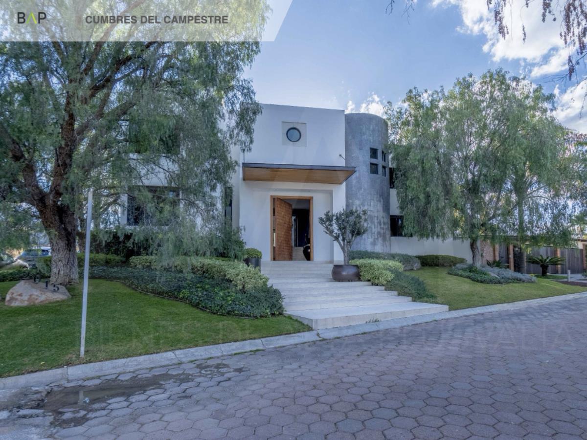 Casa en venta en Cumbres del Campestre, León — foto 1 de 11