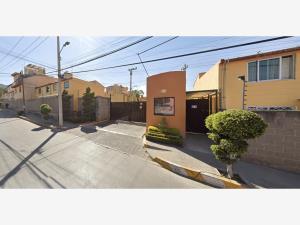 Casa en venta en Hacienda Taxco Viejo, Coacalco de Berriozábal — foto 2 de 9