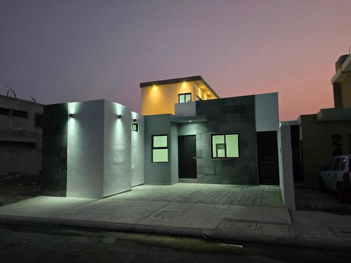 Casa en venta en Lomas de la Rioja, Alvarado — foto 1 de 10