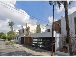Casa en venta en Bosques de La Victoria, Guadalajara — foto 3 de 4