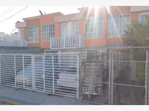 Casa en Los Héroes de Puebla, Puebla, Puebla