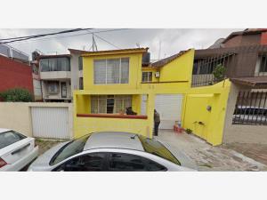 Casa en remate en Las Tinajas, Cuajimalpa de Morelos, Ciudad de México