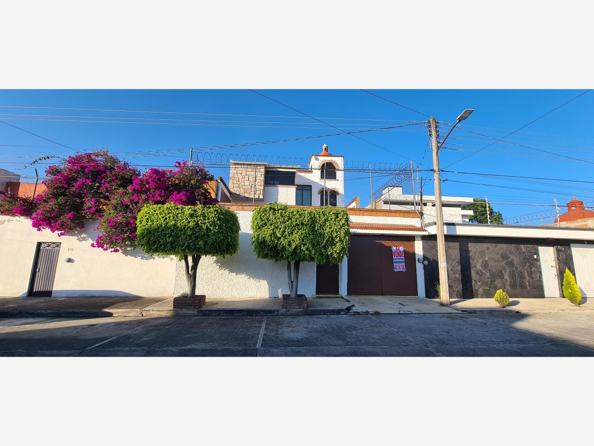 Casa en venta en Lomas de Santa Maria, Morelia — foto 1 de 36