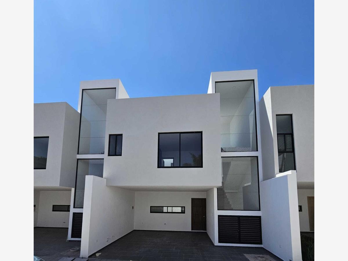 Casa en venta en San Bernardino Tlaxcalancingo, San Andrés Cholula — foto 1 de 23