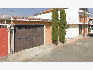 Casa en venta en Villa de las Flores 1a Sección (Unidad Coacalco), Coacalco de Berriozábal — foto 2 de 13