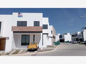 Casa en venta en Valle Imperial, Zapopan — foto 3 de 46