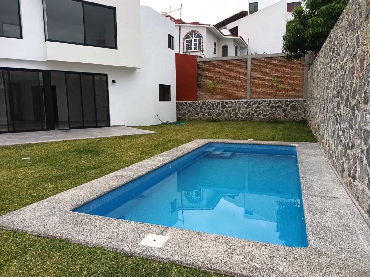 Casa en venta en Lomas de Tetela, Cuernavaca — foto 1 de 29