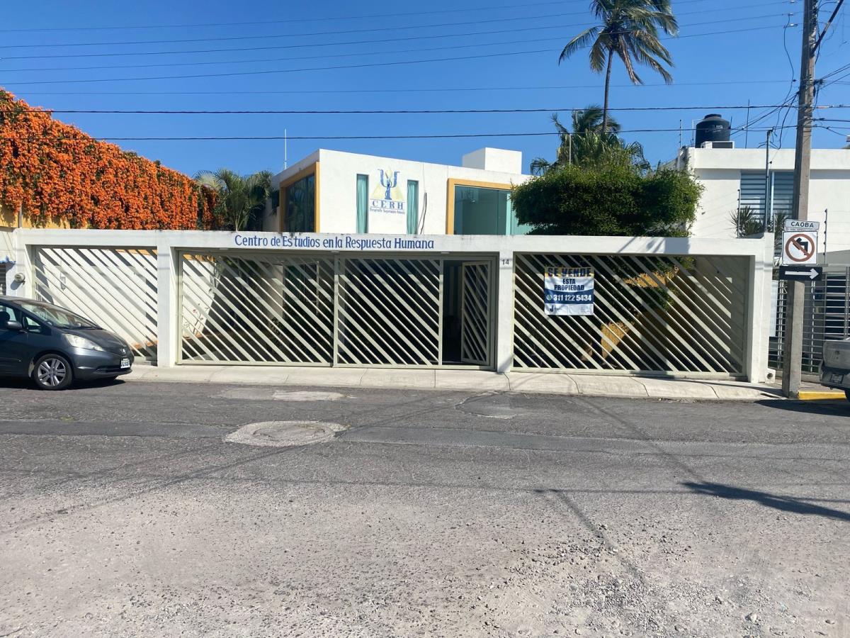 Casa en venta en Versalles, Tepic — foto 1 de 13