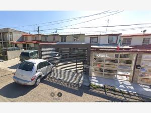 Casa en Real de San Antonio, Tijuana, Baja California
