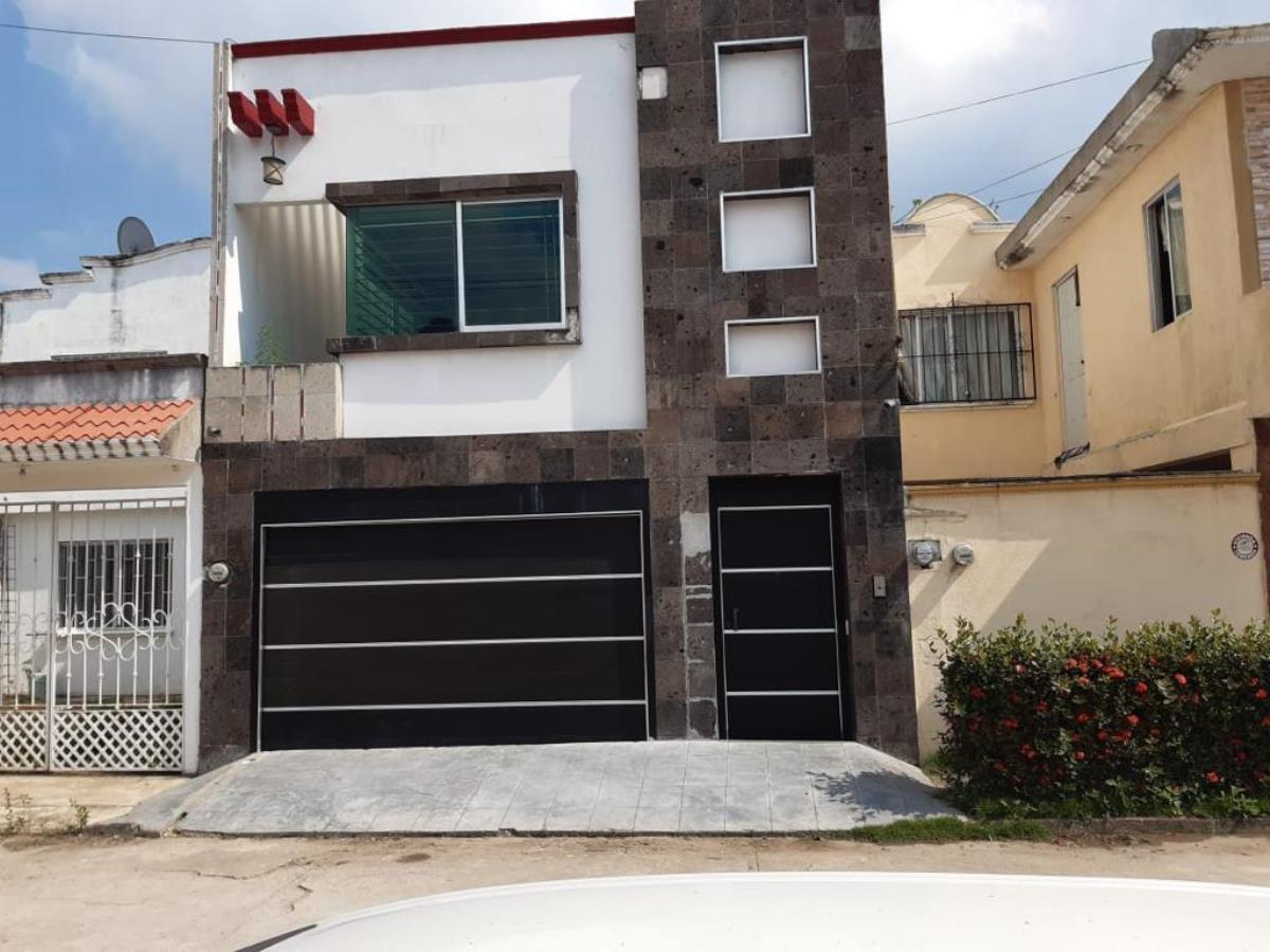 Casa en renta en Estrellas de Buenavista, Centro — foto 1 de 9