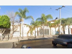 Casa en venta en Blanco y Cuellar 1ra., Guadalajara — foto 3 de 14
