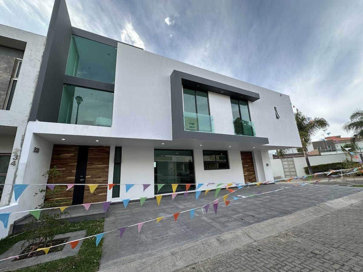 Casa en venta en Los Almendros, Zapopan — foto 1 de 28