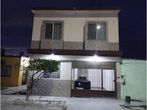 Casa en venta en Jardines del Sol, Torreón — foto 2 de 20