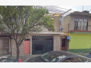 Casa en San José Puente de Vigas, Tlalnepantla de Baz, México