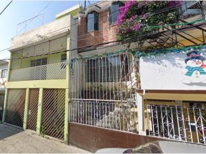 Casa en venta en Emiliano Zapata Fraccionamiento Popular, Coyoacán — foto 3 de 6