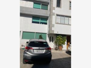Casa en Rincón Echegaray, Naucalpan de Juárez, México