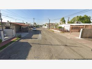Casa en venta en Las Fuentes, Mexicali — foto 2 de 13