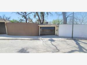 Casa en venta en El Nogalar, Saltillo — foto 2 de 35