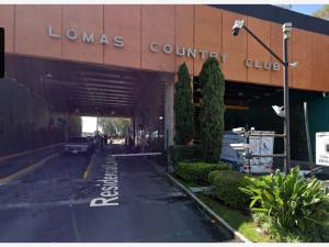 Departamento en remate en Lomas Country Club, Huixquilucan, México