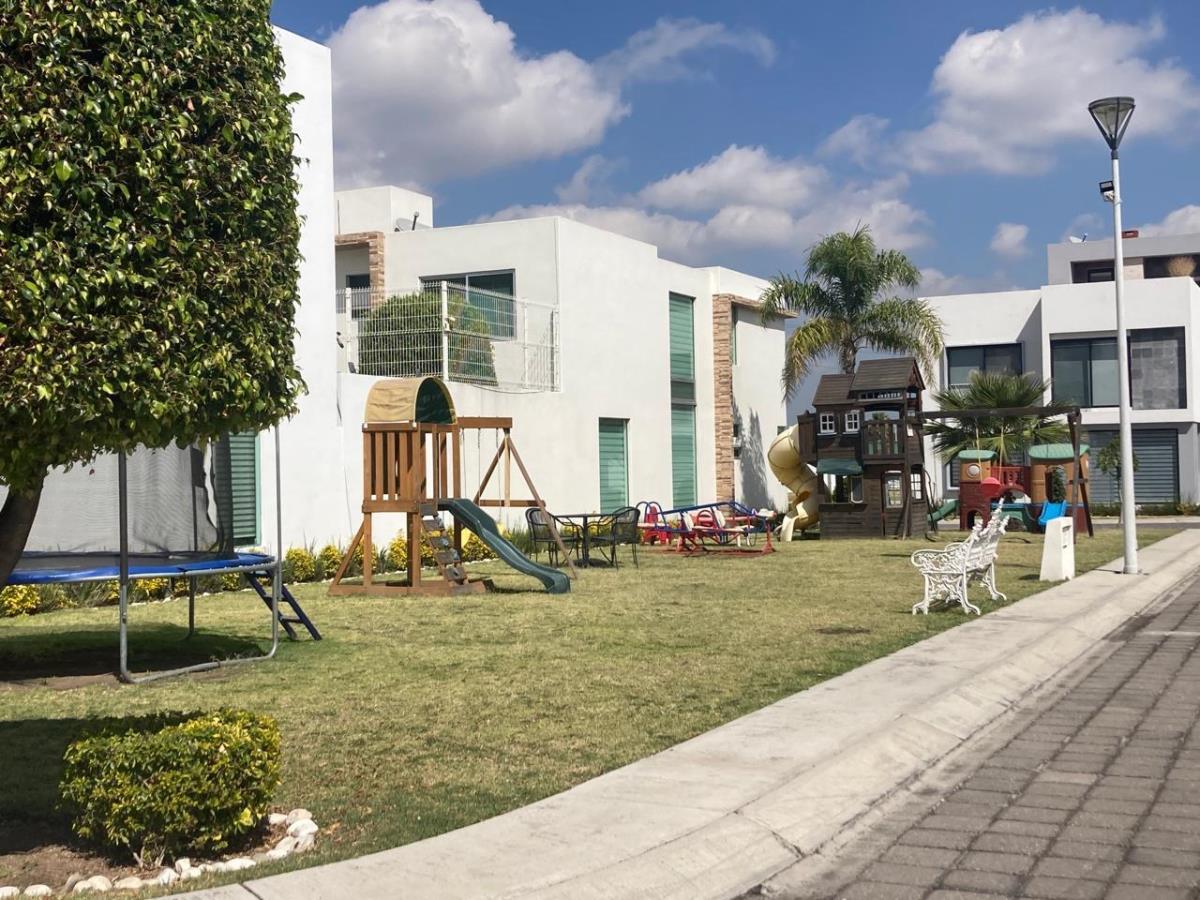 Casa en venta en Momoxpan, San Pedro Cholula — foto 1 de 36