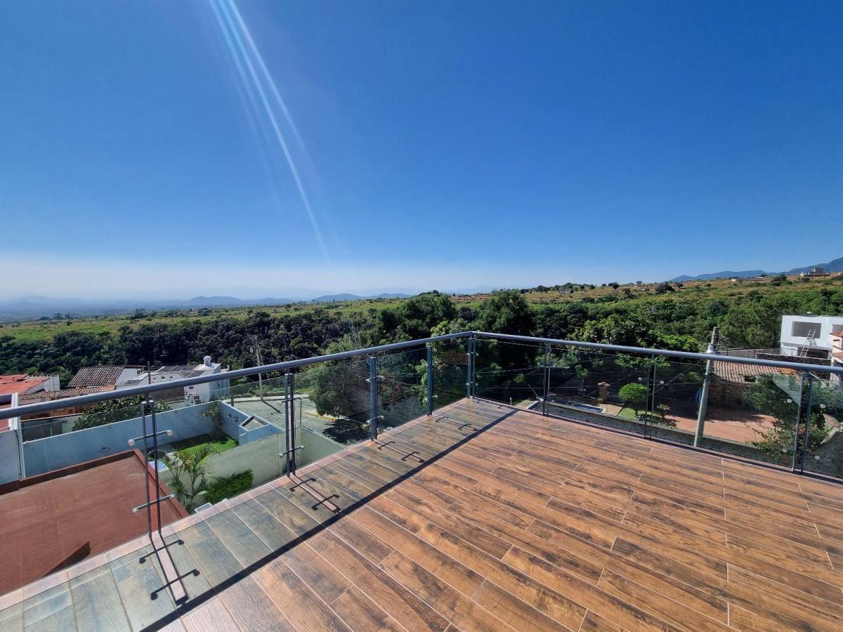 Casa en venta en Lomas de Tetela, Cuernavaca — foto 1 de 34