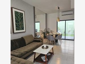 Casa en venta en Quintas del Palmar, Torreón — foto 3 de 15
