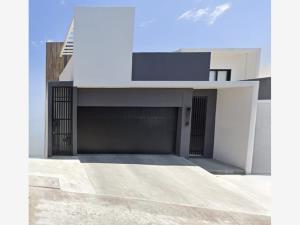 Casa en venta en Jardines de Chapultepec, Tijuana — foto 2 de 10