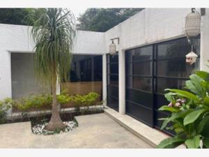 Casa en renta en Ahuatepec, Cuernavaca, Morelos