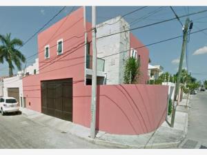 Casa en venta en Emiliano Zapata Nte, Mérida, Yucatán Casa en venta en Emiliano Zapata Nte, Mérida, Yucatán